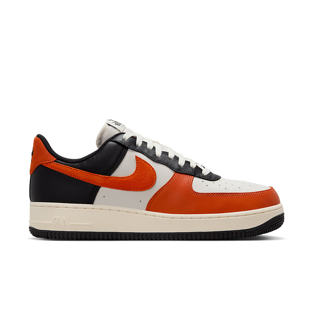 Nike Air Force 1 Low '07 LV8 Noir Corail Vintage Phantom